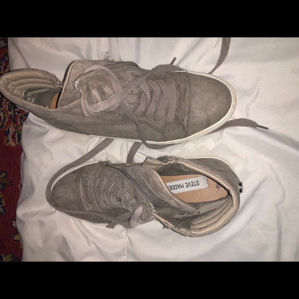 STEVE MADDEN GRAY HIGHTOPS